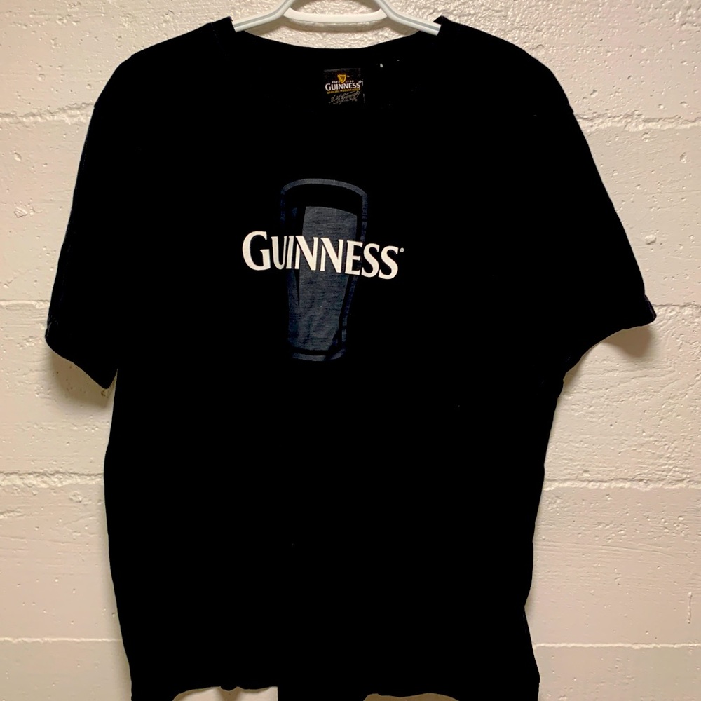Large black Guinness tshirt